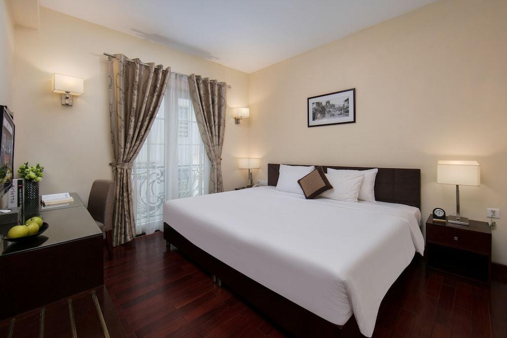 Khách sạn Sunline 4*